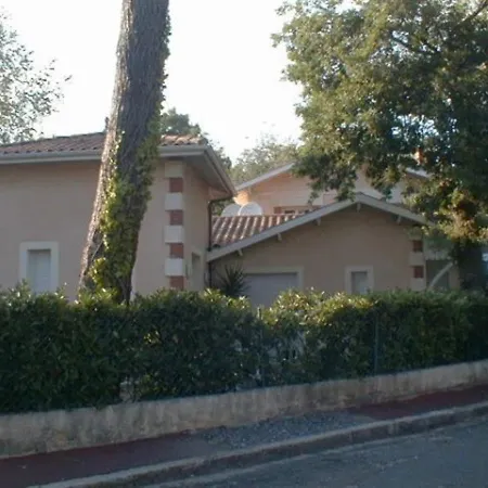 House Aux Abatilles